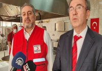  kizilaydan-depremzede-ailelere-sicak-yemek-hizmeti