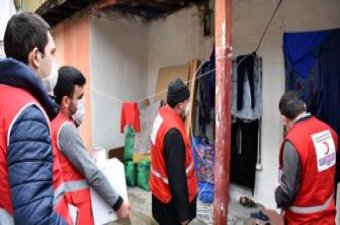 Metruk binada yaşam mücadelesi veren adamın hali yürekleri burkuyor